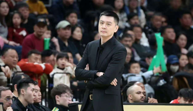 世界杯手机观看-辽宁男篮VS新疆！杨鸣输球或下课，威尔斯爆发，央视直播