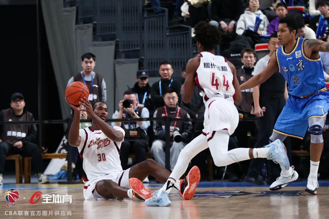 世界杯手机观看-【CBA联赛】第十八轮|浙江稠州金租73-79北京北汽
