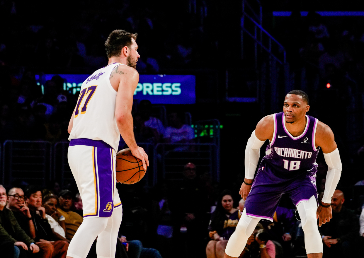 世界杯手机观看-湖人24分大胜国王，詹姆斯24分5助！威少14分，湖人整体渐入佳境