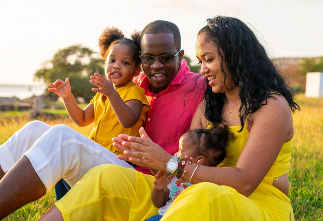 世界杯数据分析-刘翔劲敌罗伯斯近况！标准爱国青年 定居哈瓦那当主播经营农场酒吧|古巴|伊朗女足|移民|收入|体坛_新浪体育_新浪新闻